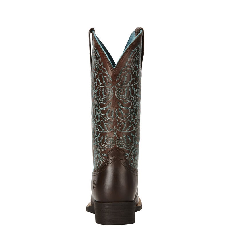 ariat round up remuda