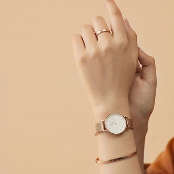 Picture of Daniel Wellington Petite 32mm Melrose RG White Watch