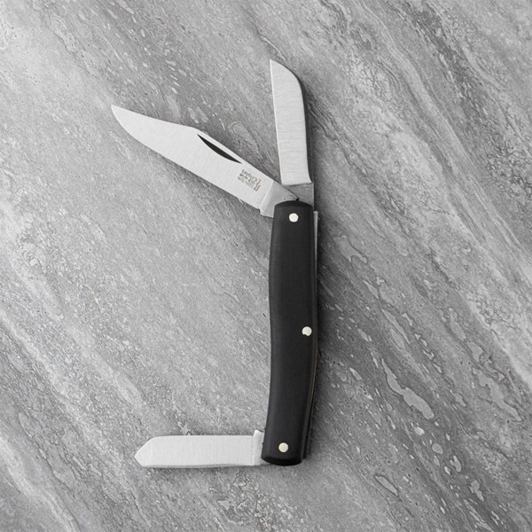 Picture of Taylors Eye Witness Stockman's pocket knife, 3 blade