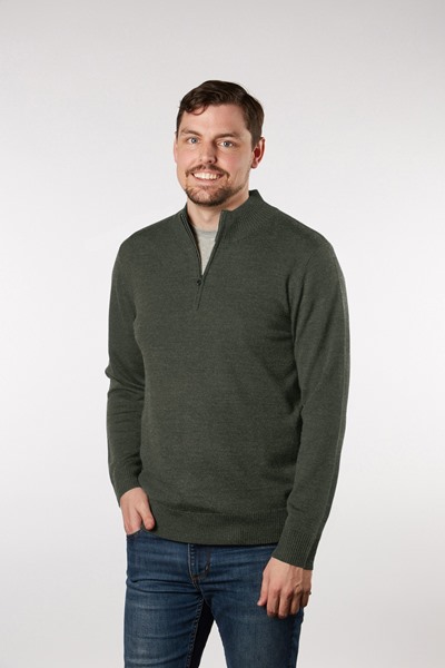 Picture of Fields Classic 1/4 Zip Pullover - Forest