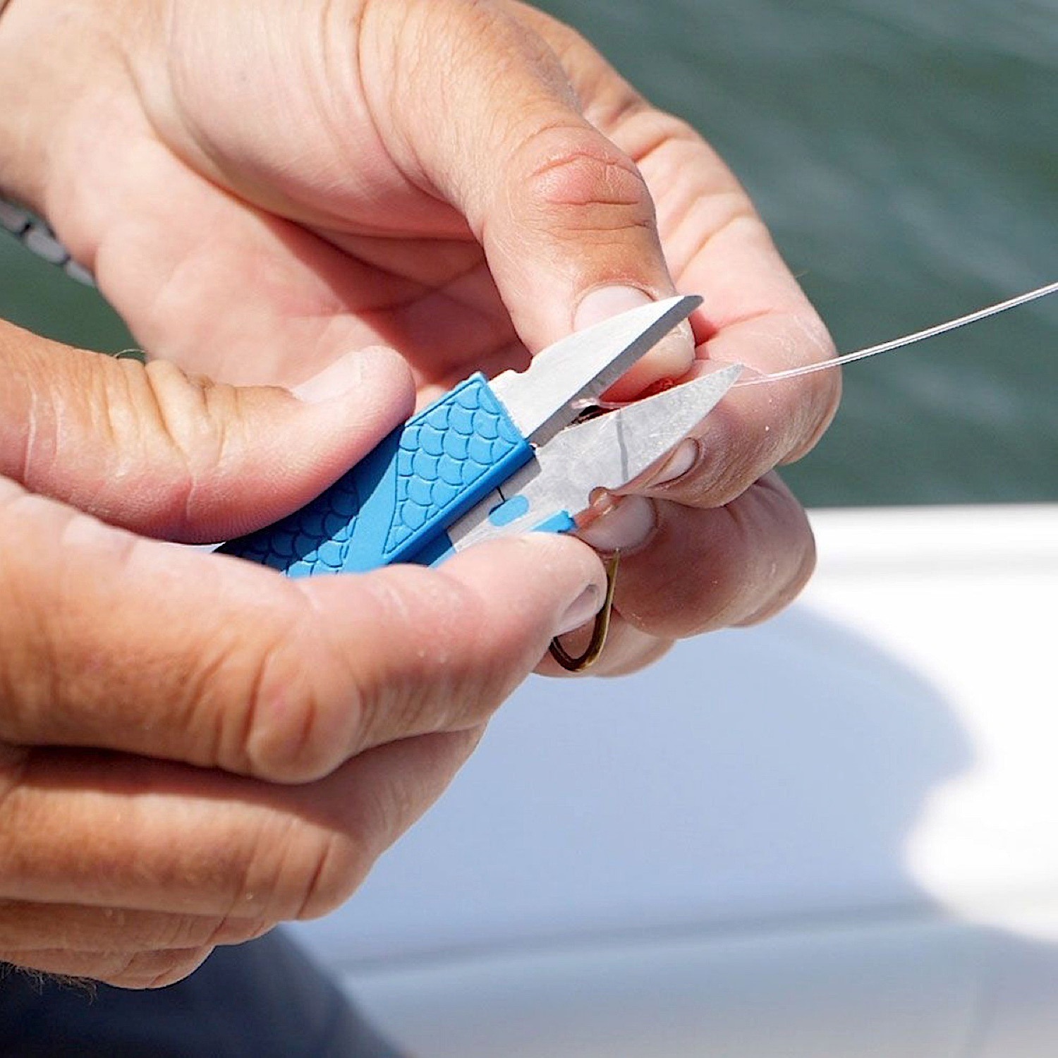 CUDA 4" Braid Nipper, Durable Fishing Braid, Mono & Fluorocarbon Cutter For Saltwater & Freshwater Use With Blade Cover & Lanyard